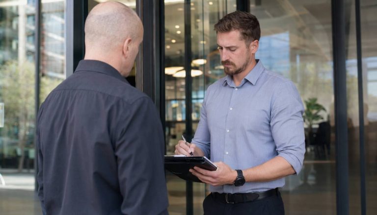 How to Document a Commercial Tenant Lockout for Legal Protection